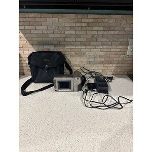 Sharp Viewcam‎ VL-E665u Camcorder With Charger & Case, Remote